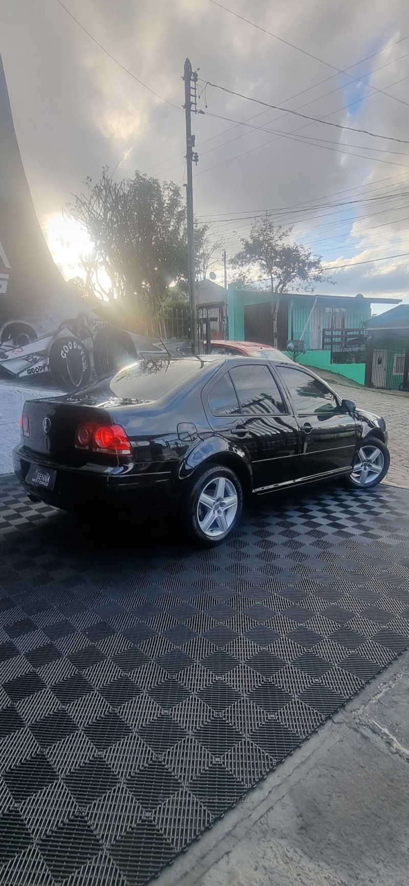 BORA 2.0 MI 8V FLEX 4P MANUAL - 2009 - CAXIAS DO SUL