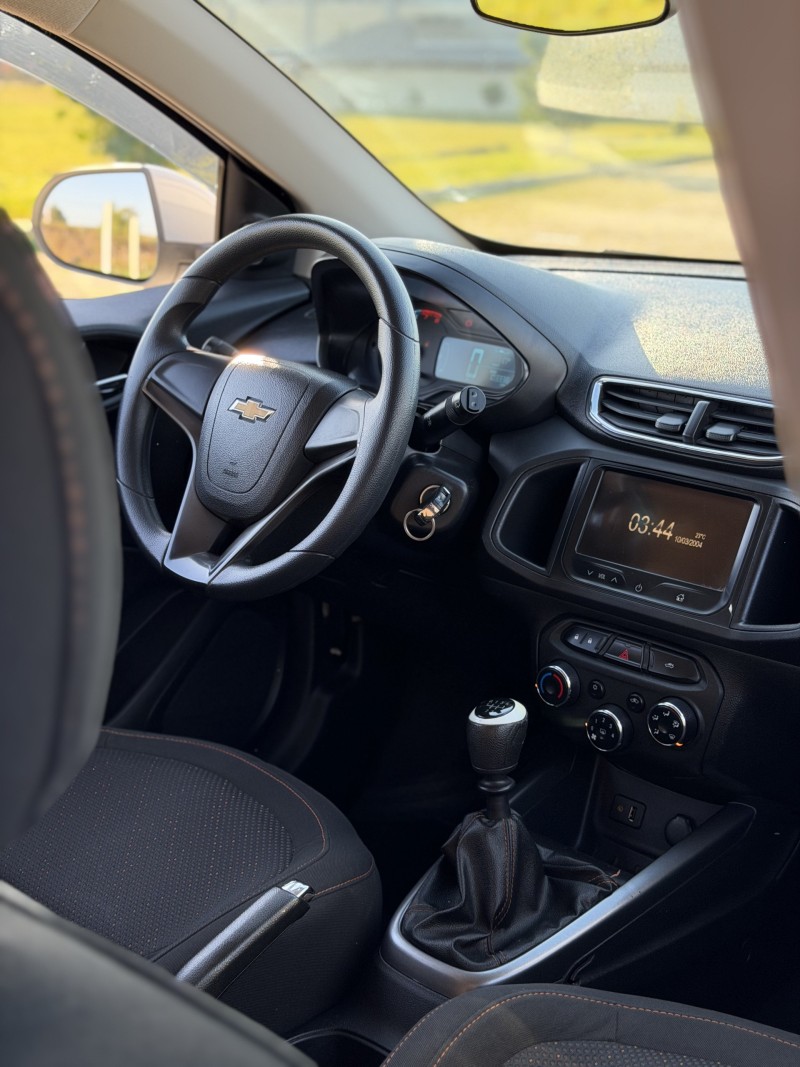 ONIX 1.4 MPFI LTZ 8V FLEX 4P MANUAL - 2014 - ANTôNIO PRADO