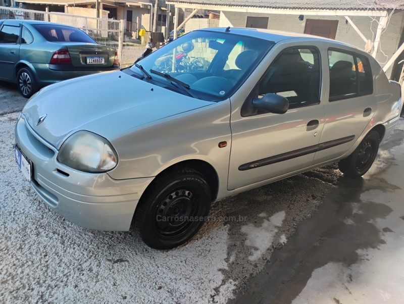 CLIO 1.0 RL SEDAN 16V GASOLINA 4P MANUAL - 2003 - CAXIAS DO SUL
