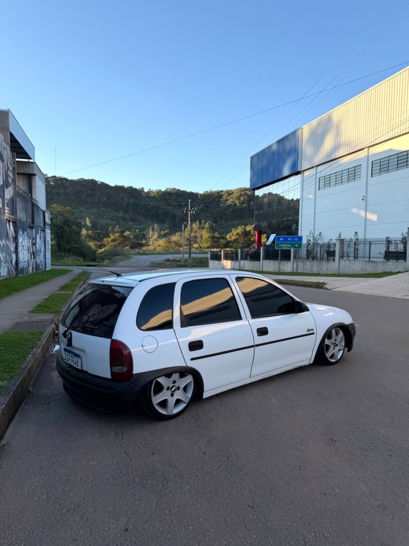 CORSA 1.0 EFI WIND 8V GASOLINA 4P MANUAL - 1998 - CAXIAS DO SUL