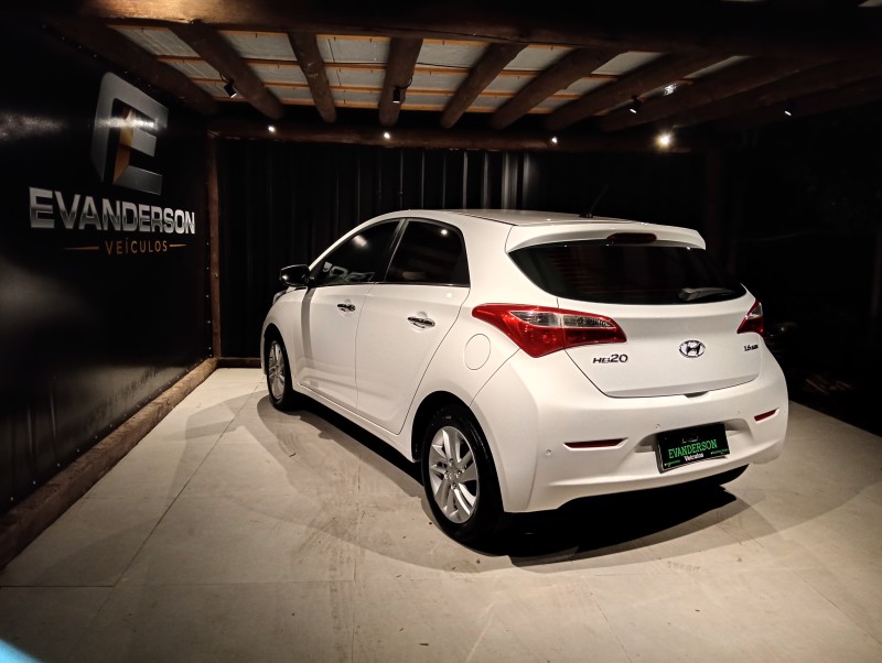 HB20 1.6 PREMIUM 16V FLEX 4P MANUAL - 2015 - CAXIAS DO SUL