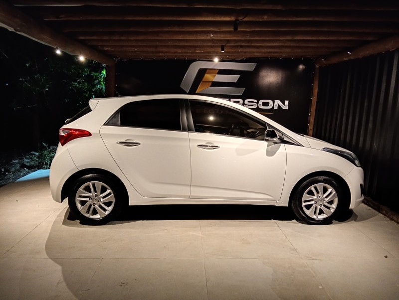 HB20 1.6 PREMIUM 16V FLEX 4P MANUAL - 2015 - CAXIAS DO SUL