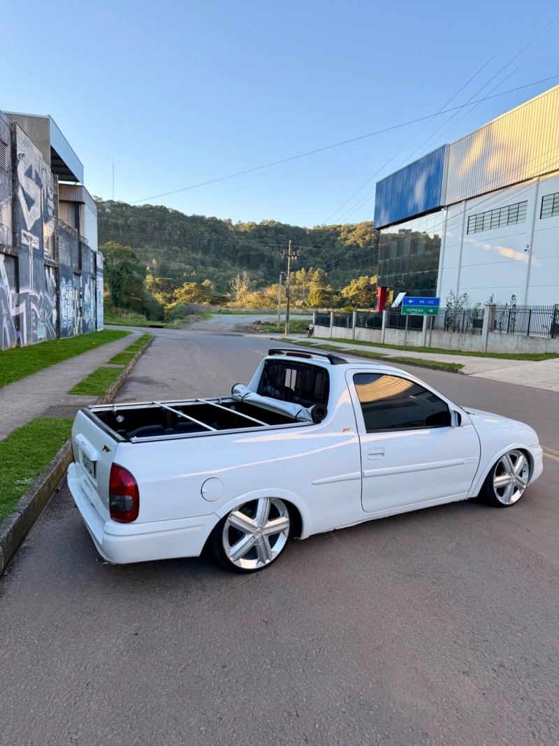 CORSA 1.6 MPFI STD CS PICK-UP 8V GASOLINA 2P MANUAL - 2002 - CAXIAS DO SUL