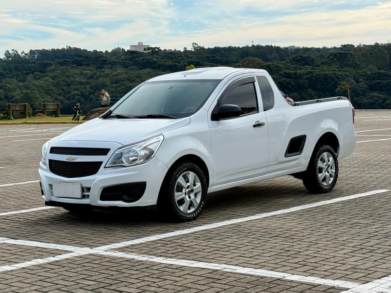MONTANA 1.4 MPFI LS CS 8V FLEX 2P MANUAL