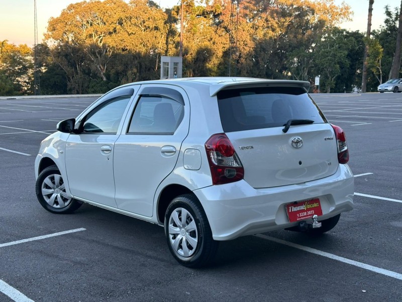ETIOS 1.5 X PLUS 16V FLEX 4P MANUAL - 2019 - CAXIAS DO SUL