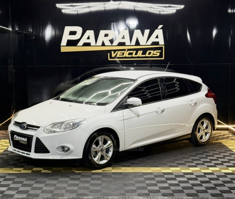 FOCUS 1.6 SE HATCH 16V FLEX 4P AUTOMÁTICO - 2014 - ESTâNCIA VELHA