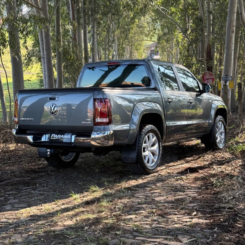 AMAROK 3.0 V6 TDI HIGHLINE CD DIESEL 4MOTION AUTOMÁTICO - 2023 - ESTâNCIA VELHA