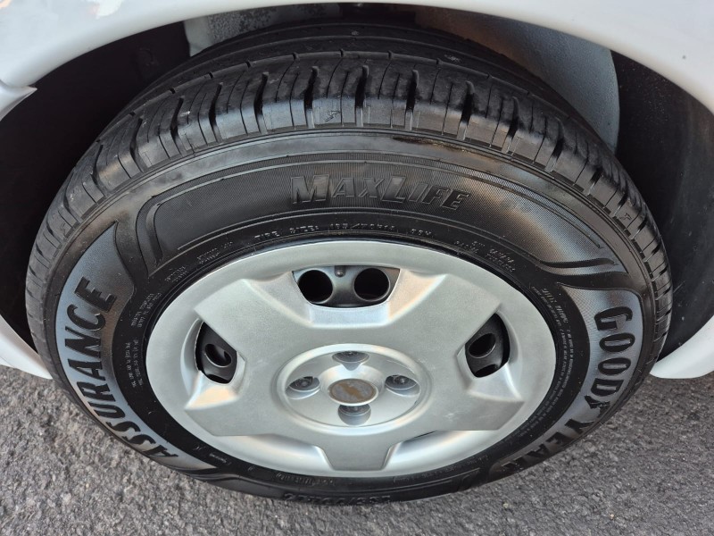 CORSA 1.8 MPFI SEDAN 8V FLEX 4P MANUAL - 2004 - CAXIAS DO SUL