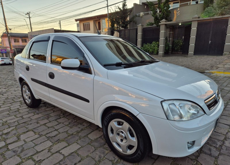 CORSA 1.8 MPFI SEDAN 8V FLEX 4P MANUAL - 2004 - CAXIAS DO SUL