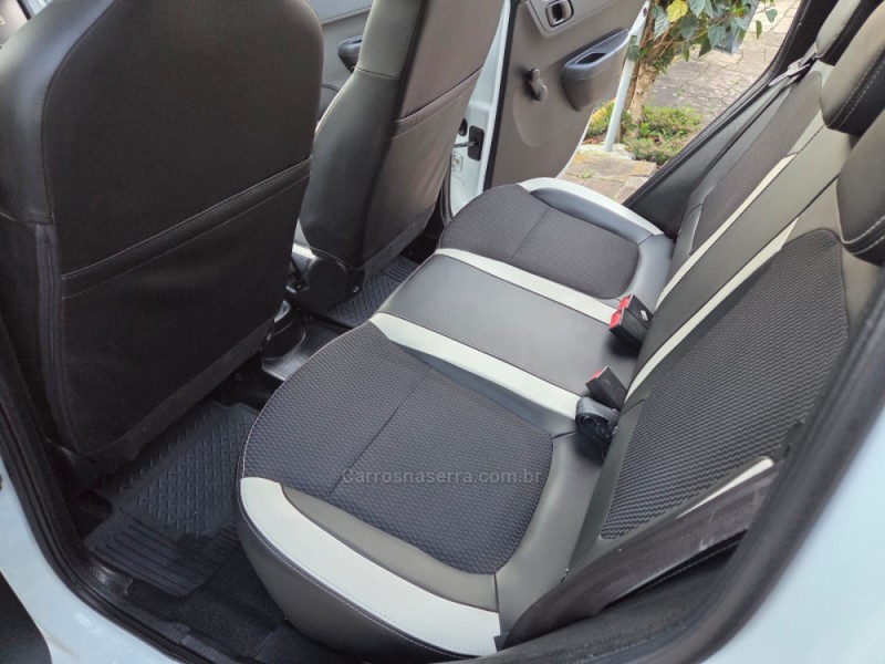 KWID 1.0 12V SCE FLEX INTENSE MANUAL - 2019 - PICADA CAFé