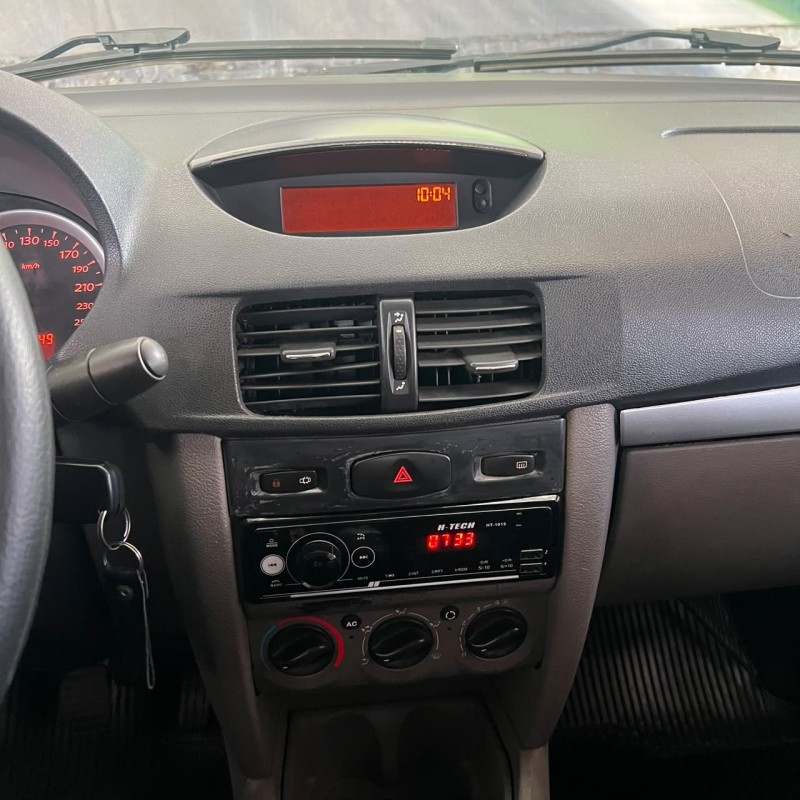 SYMBOL 1.6 EXPRESSION 8V FLEX 4P MANUAL - 2011 - CAXIAS DO SUL