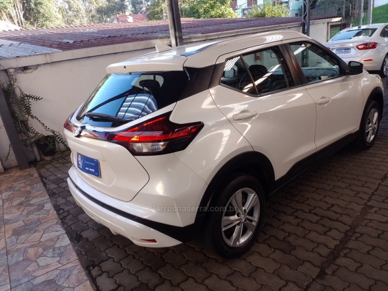 KICKS 1.6 16V SENSE FLEXSTART 4P MANUAL - 2022 - CAXIAS DO SUL