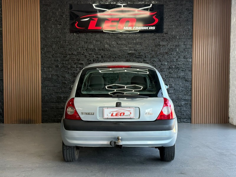 CLIO 1.6 EXPRESSION 16V GASOLINA 4P MANUAL - 2005 - CAXIAS DO SUL