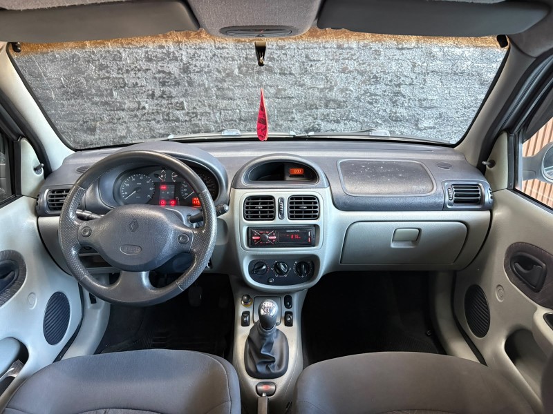 CLIO 1.6 EXPRESSION 16V GASOLINA 4P MANUAL - 2005 - CAXIAS DO SUL