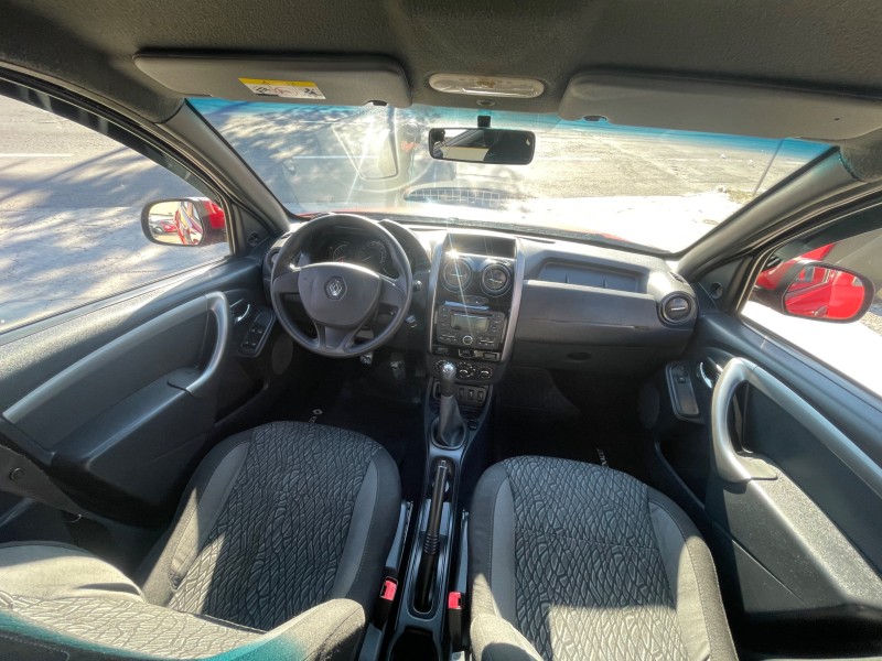 DUSTER 1.6 EXPRESSION 4X2 16V FLEX 4P MANUAL - 2017 - CAXIAS DO SUL