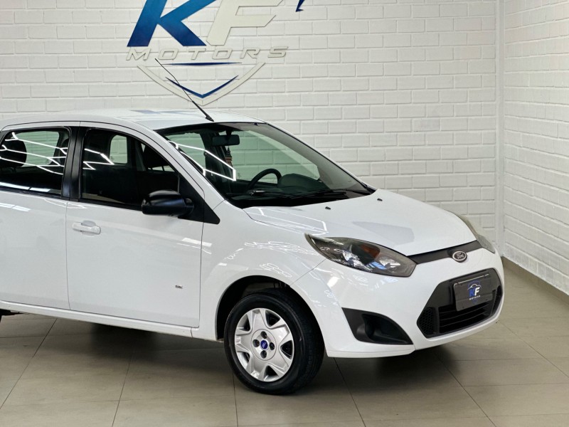 FIESTA 1.0 ROCAM SE 8V FLEX 4P MANUAL - 2014 - NOVO HAMBURGO