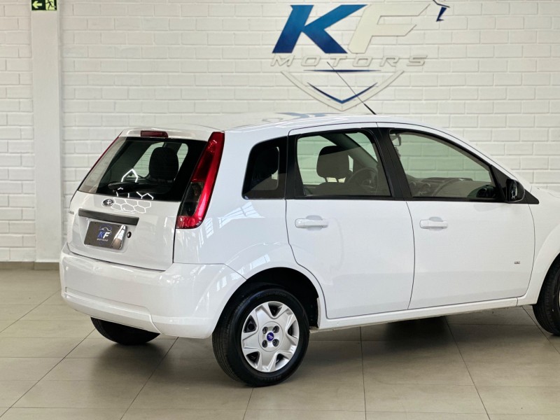 FIESTA 1.0 ROCAM SE 8V FLEX 4P MANUAL - 2014 - NOVO HAMBURGO