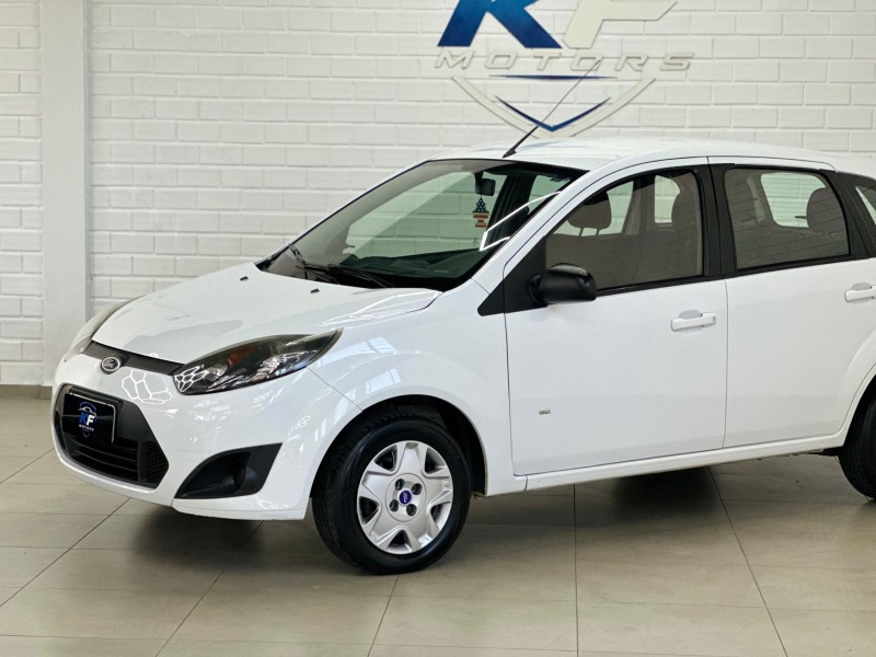FIESTA 1.0 ROCAM SE 8V FLEX 4P MANUAL - 2014 - NOVO HAMBURGO