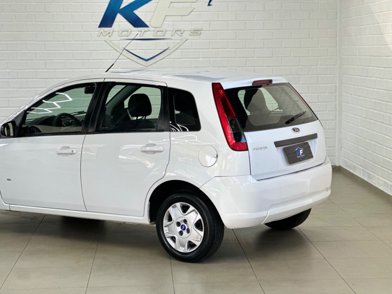 FIESTA 1.0 ROCAM SE 8V FLEX 4P MANUAL - 2014 - NOVO HAMBURGO