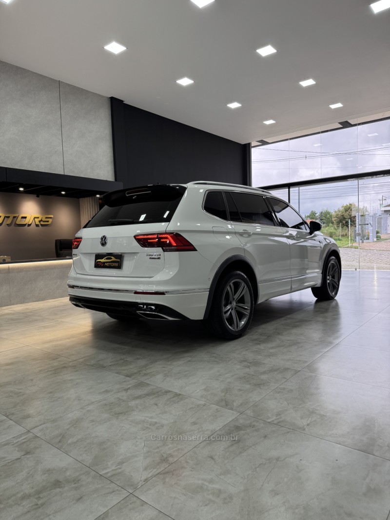TIGUAN 2.0 TSI R-LINE 350 16V GASOLINA 4P AUTOMÁTICO - 2020 - CAXIAS DO SUL