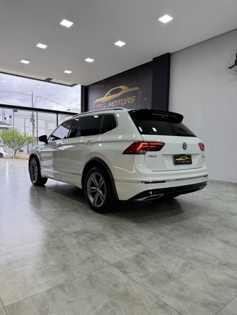 TIGUAN 2.0 TSI R-LINE 350 16V GASOLINA 4P AUTOMÁTICO - 2020 - CAXIAS DO SUL