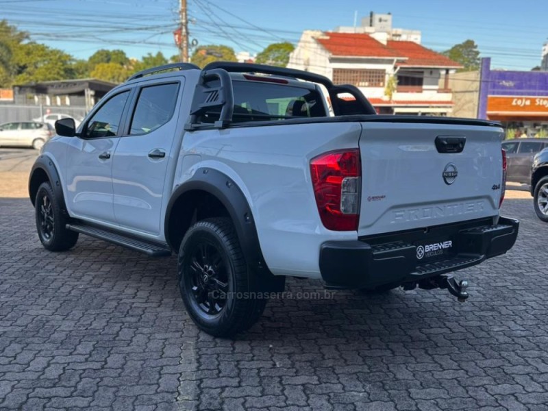 FRONTIER 2.3 ATTACK 4X4 CD BI-TURBO DIESEL 4P AUTOMÁTICO - 2025 - MONTENEGRO