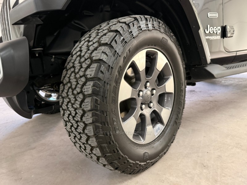 WRANGLER 2.0 SAHARA OVERLAND 4X4 16V GASOLINA 4P AUTOMÁTICO - 2019 - BENTO GONçALVES