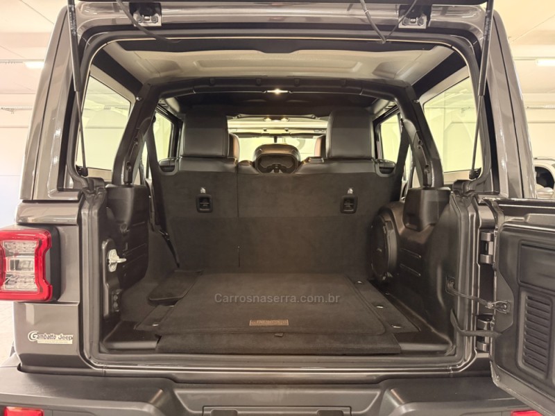 WRANGLER 2.0 SAHARA OVERLAND 4X4 16V GASOLINA 4P AUTOMÁTICO - 2019 - BENTO GONçALVES