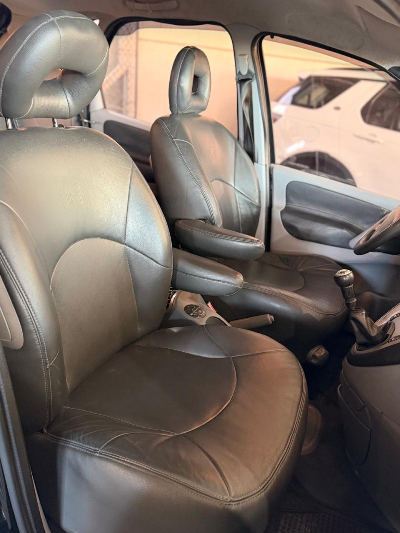 XSARA PICASSO 2.0 GLX 16V GASOLINA 4P MANUAL - 2006 - CAXIAS DO SUL