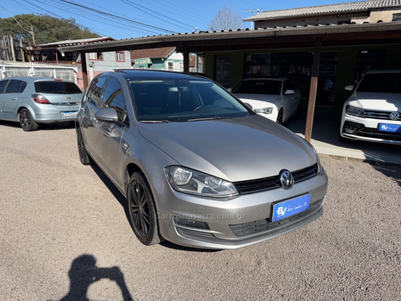 GOLF 1.6 MSI COMFORTLINE 16V TOTAL FLEX 4P TIPTRONIC - 2016 - CAXIAS DO SUL