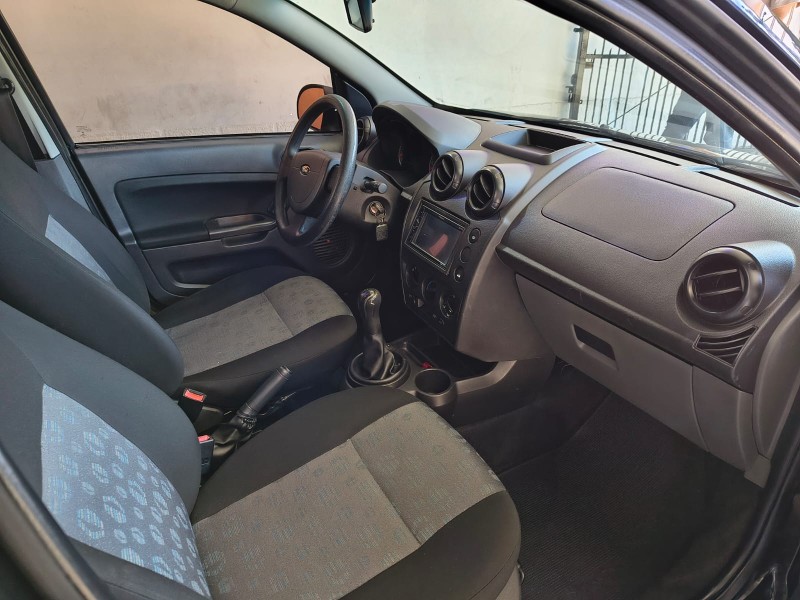 FIESTA 1.0 ROCAM SE 8V FLEX 4P MANUAL - 2014 - CAXIAS DO SUL