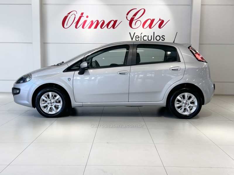 PUNTO 1.4 ATTRACTIVE ITALIA 8V FLEX 4P MANUAL - 2016 - FLORES DA CUNHA