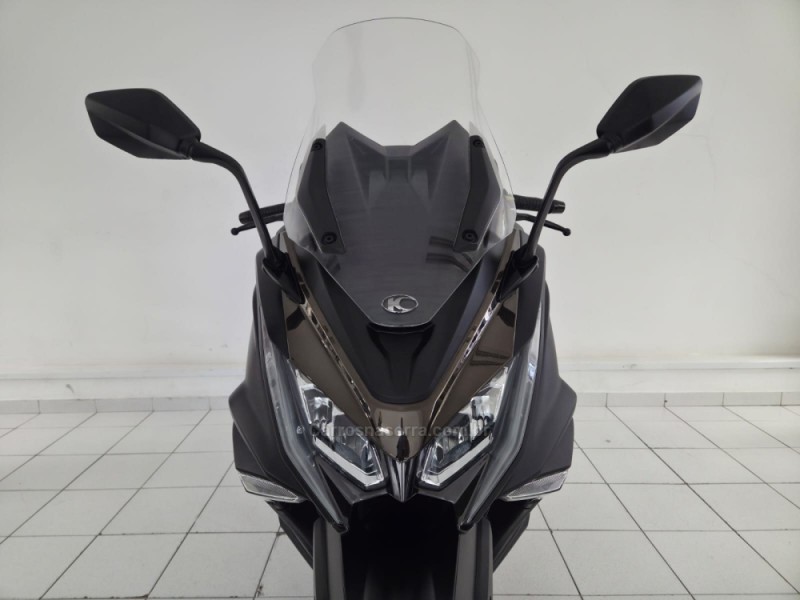 AK 550I ABS - 2023 - CAXIAS DO SUL