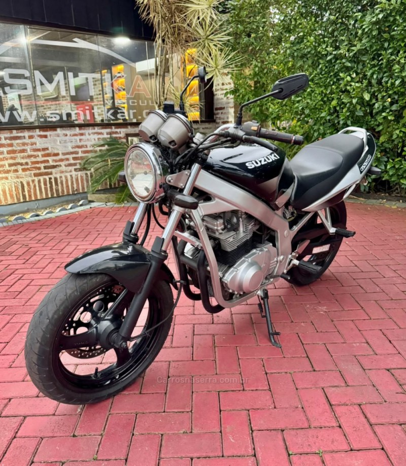 gs500e  2003 rolante
