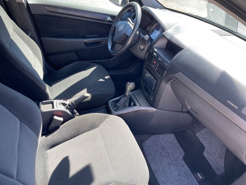 VECTRA 2.0 MPFI GT HATCH 8V FLEX 4P MANUAL - 2008 - CAXIAS DO SUL