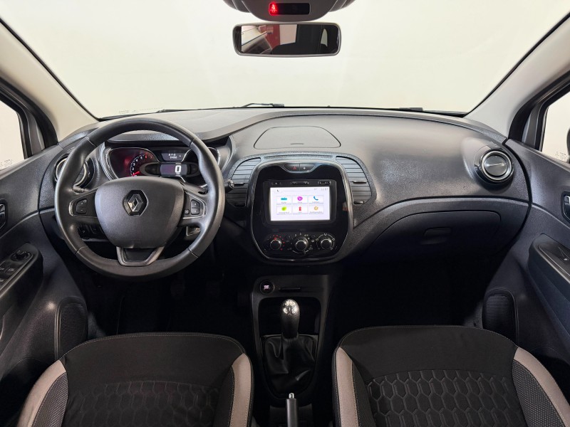 CAPTUR 1.6 16V SCE FLEX ZEN MANUAL - 2018 - CAXIAS DO SUL
