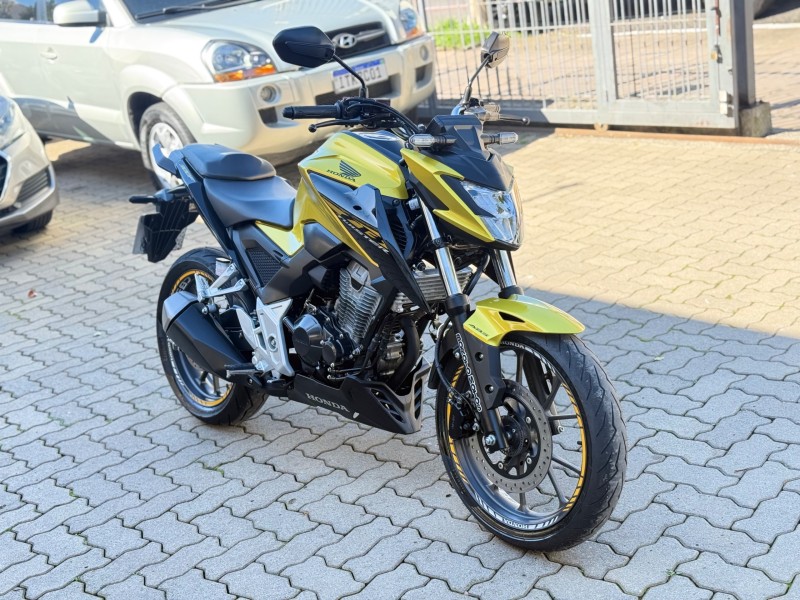 CB 300F TWISTER ABS - 2023 - BENTO GONçALVES