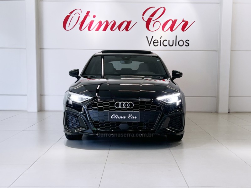 A3 2.0 TFSI 40 PERFORMANCE BLACK SPORTBACK GASOLINA 4P AUTOMÁTICO - 2024 - FLORES DA CUNHA