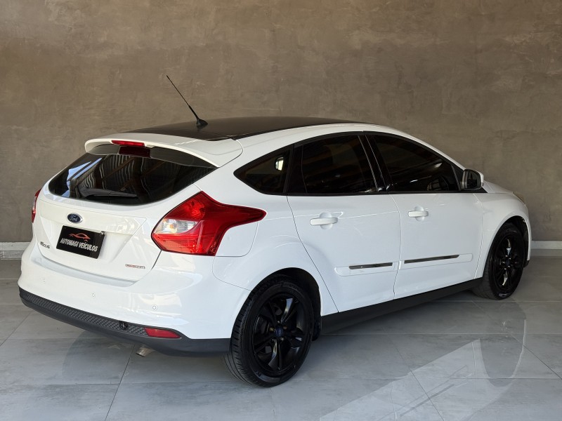 FOCUS 1.6 SE 16V FLEX 4P AUTOMÁTICO - 2015 - CAXIAS DO SUL