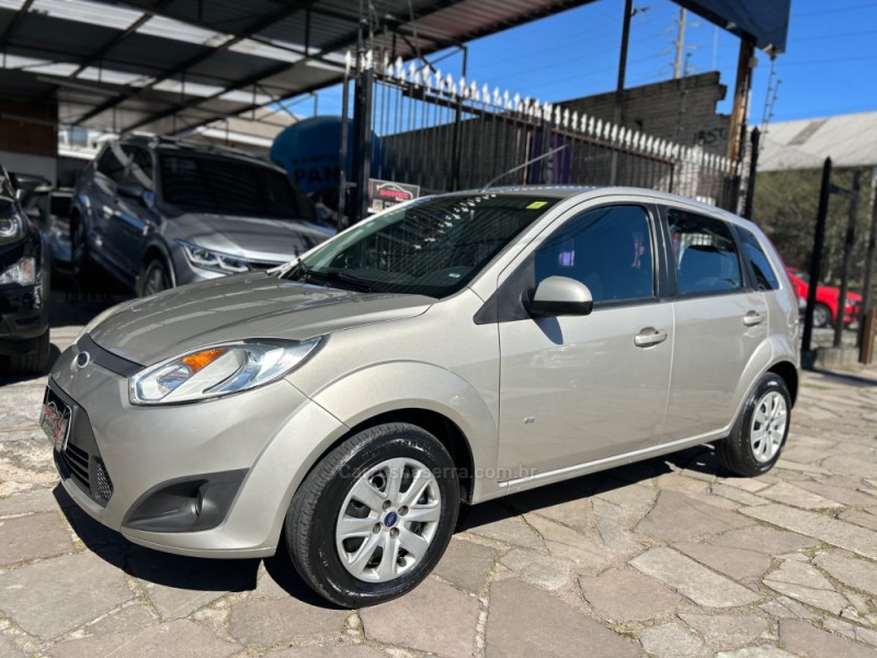 fiesta 1.0 rocam se plus 8v flex 4p manual 2014 caxias do sul