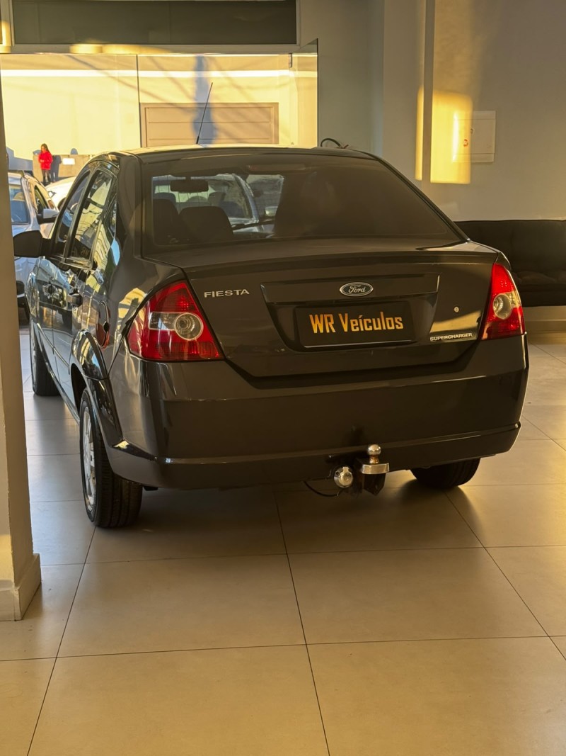 FIESTA 1.0 MPI 8V GASOLINA 4P MANUAL - 2005 - BENTO GONçALVES