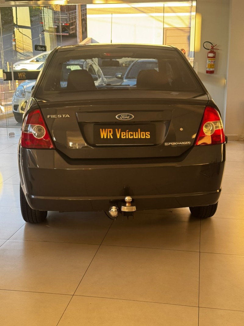 FIESTA 1.0 MPI 8V GASOLINA 4P MANUAL - 2005 - BENTO GONçALVES