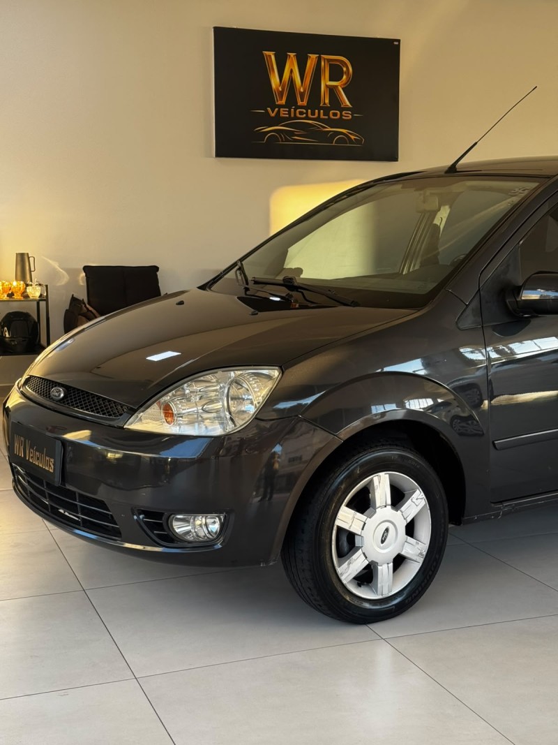 FIESTA 1.0 MPI 8V GASOLINA 4P MANUAL - 2005 - BENTO GONçALVES