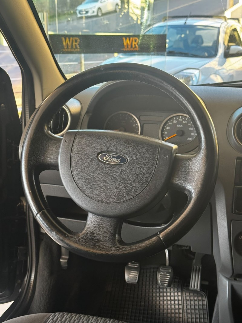 FIESTA 1.0 MPI 8V GASOLINA 4P MANUAL - 2005 - BENTO GONçALVES