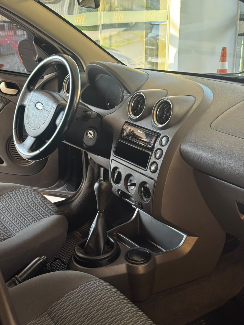 FIESTA 1.0 MPI 8V GASOLINA 4P MANUAL - 2005 - BENTO GONçALVES