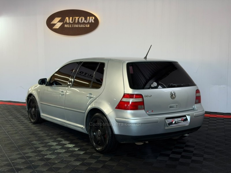 GOLF 1.6 8V GASOLINA 4P MANUAL - 2004 - VACARIA