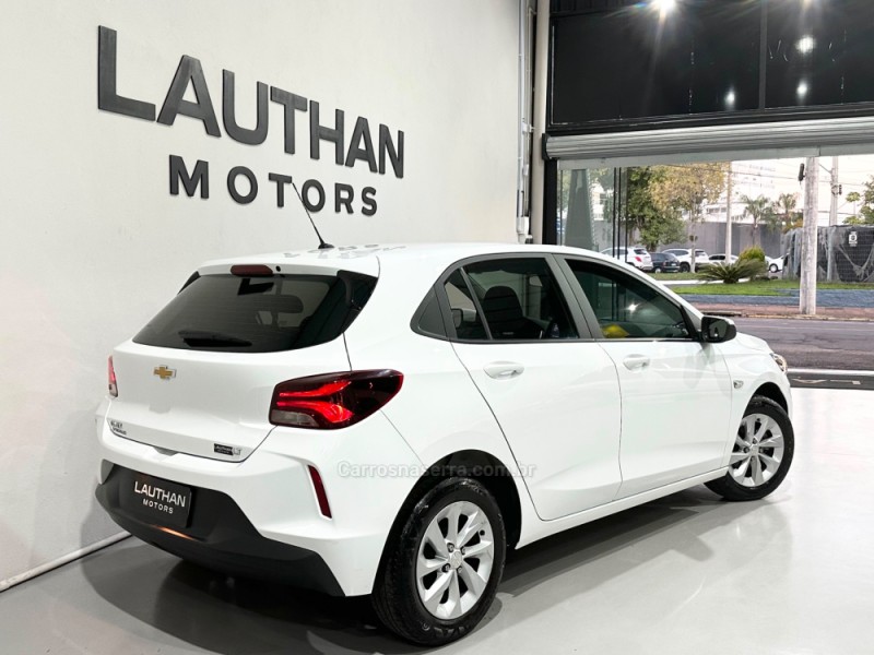 ONIX 1.0 LT2 FLEX 4P MANUAL - 2023 - NOVO HAMBURGO
