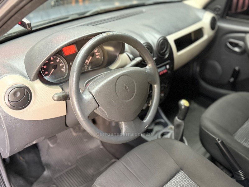 SANDERO 1.0 EXPRESSION 16V FLEX 4P MANUAL - 2009 - CAXIAS DO SUL