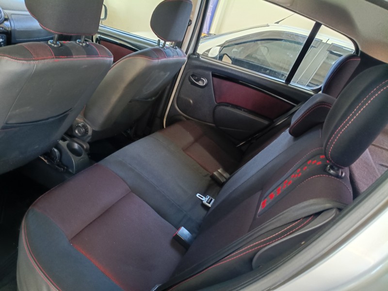 SANDERO 1.6 STEPWAY 16V FLEX 4P MANUAL - 2012 - CAXIAS DO SUL