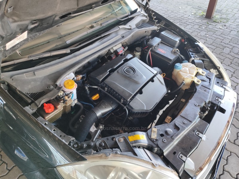 LINEA 1.8 ESSENCE 16V FLEX 4P MANUAL - 2013 - FARROUPILHA